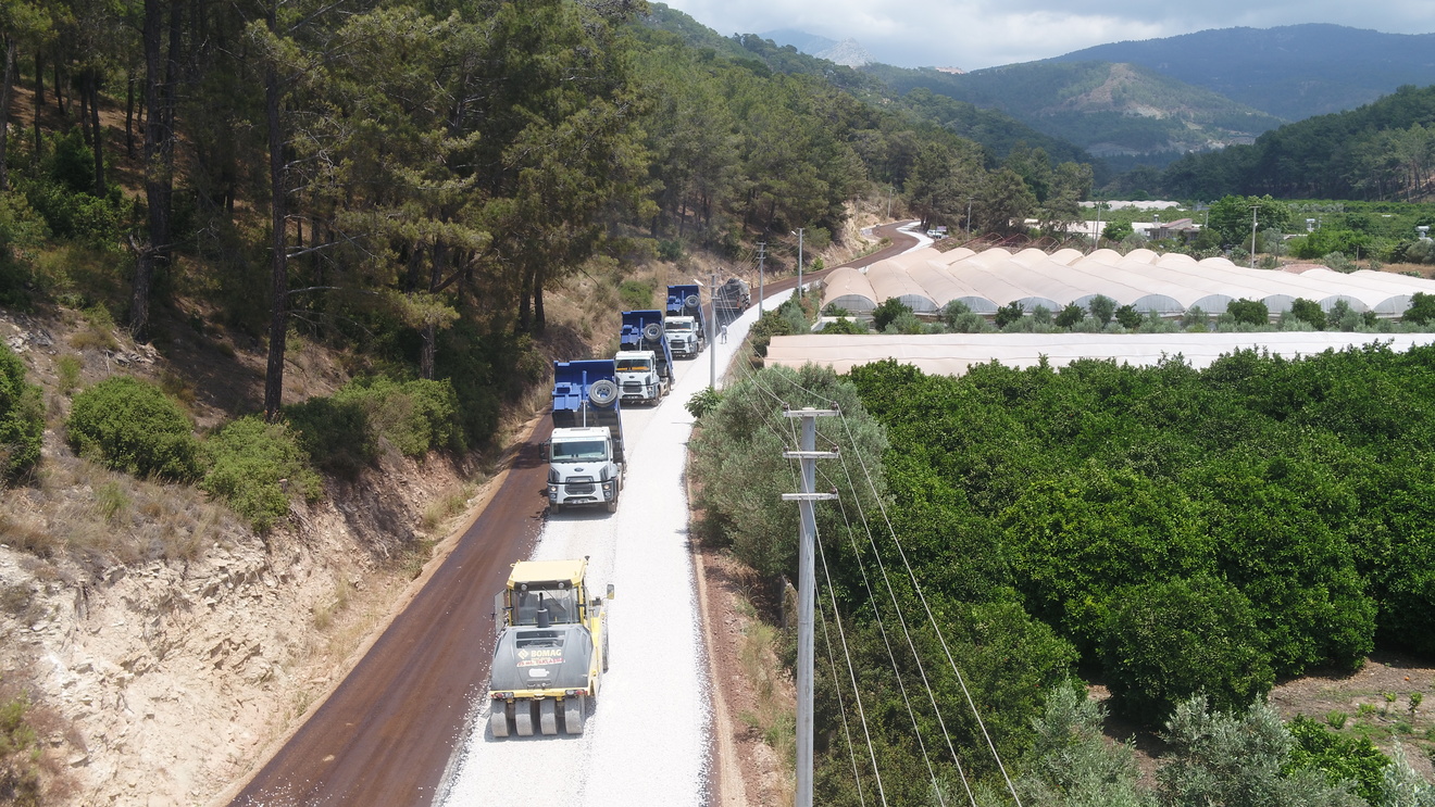 Antalya’nın 19 Ilçesine Yeni Yollar Yapıldı (3)