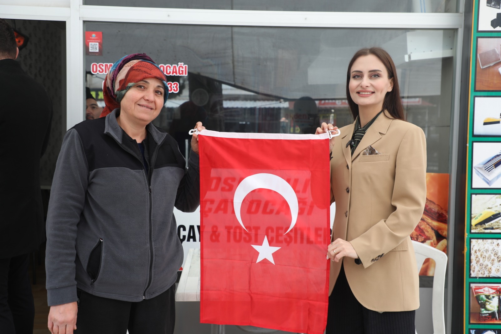 Antalya’nın Topuklu Efesinden Türk Bayrağı Çıkışı (2)