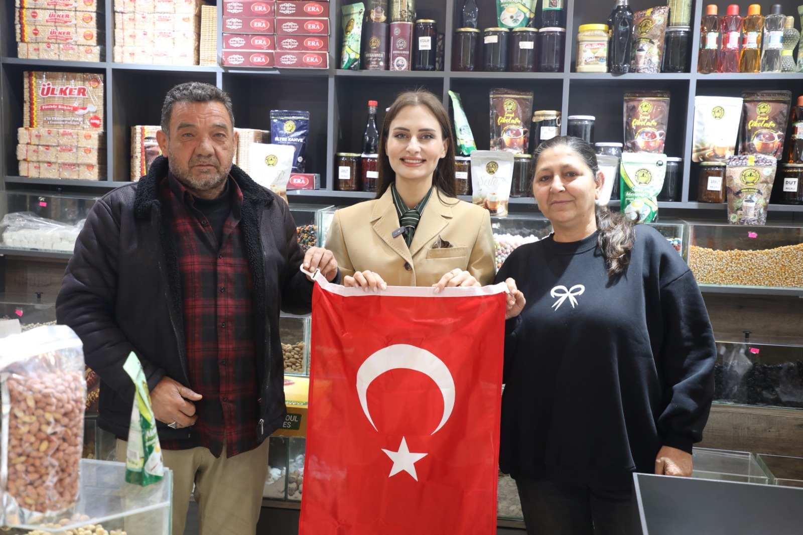 Antalya’nın Topuklu Efesinden Türk Bayrağı Çıkışı (3)