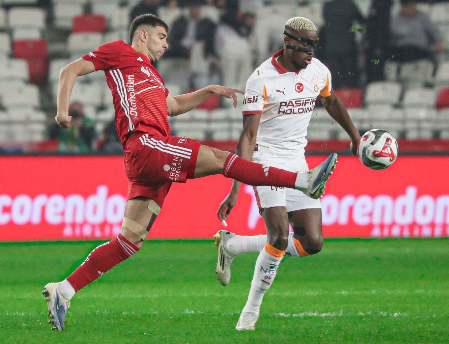 Antalyaspor Taraftarına Kabusu Yaşattı (2)