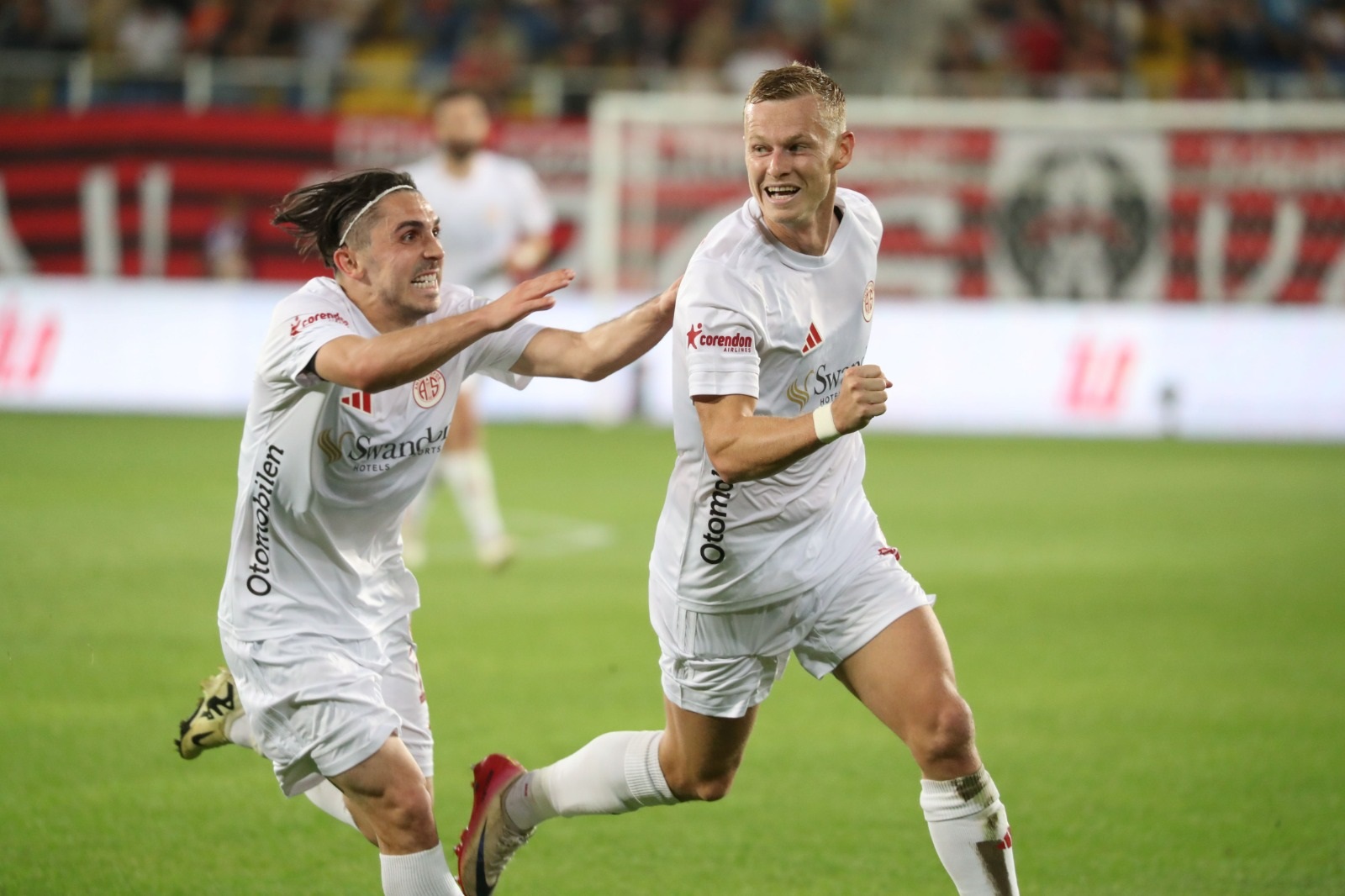 Antalyaspor’da Büyük Hayal Kırıklığı! 9 Oyuncu, 17 Maçta 16 Gol Atabildi (4)