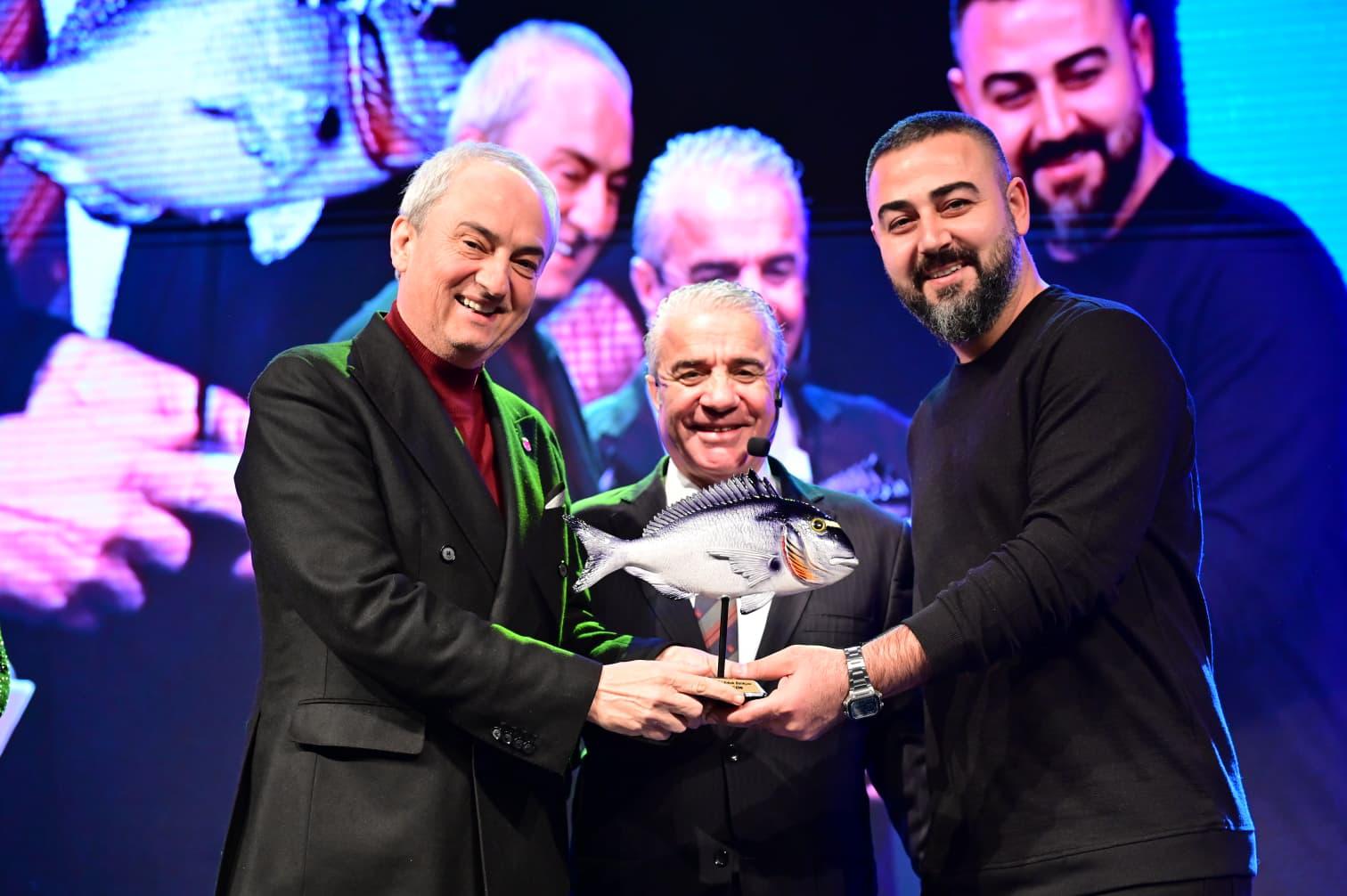 Baskan Kocagoze Golden Fish Awardsta Anlamli Odul 5