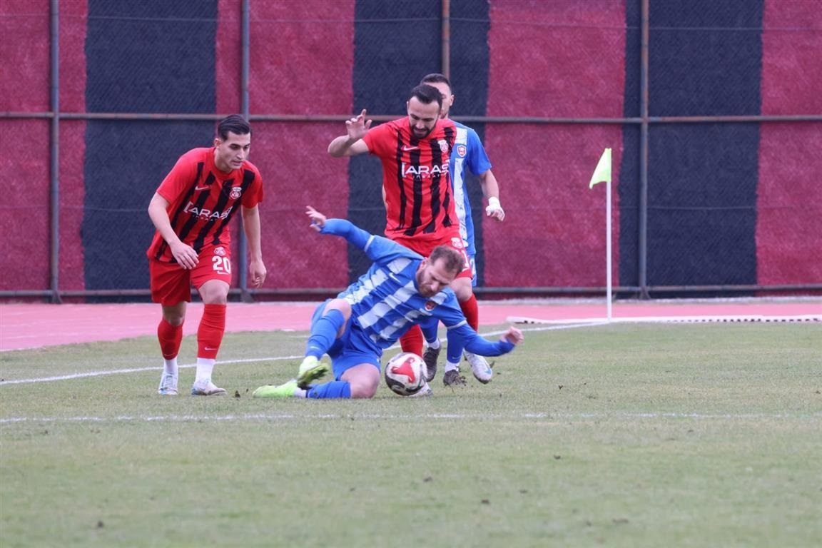 Başkansız, Otobüsle Gidip Puanla Döndüler! Kepezspor Kastamonu’dan Puanla Dönüyor (1) (Medium) (Medium)