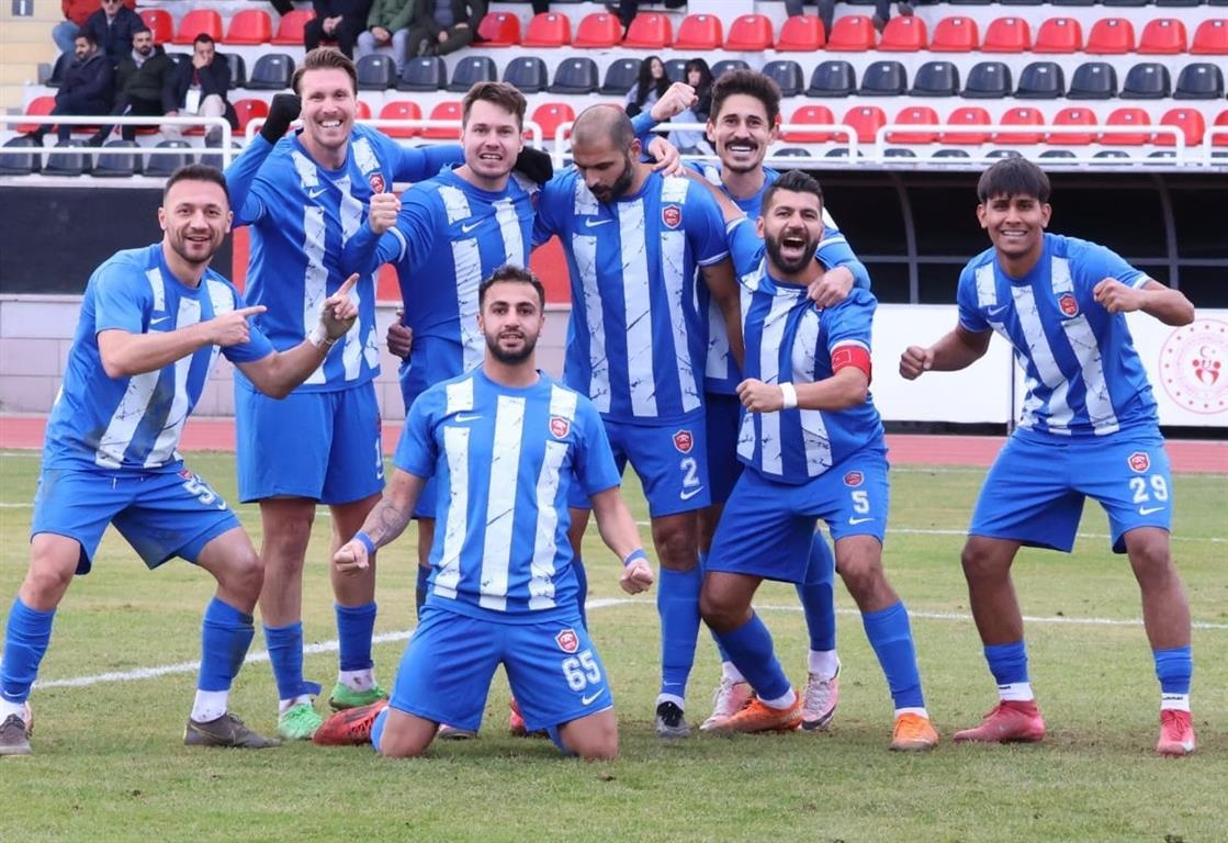 Başkansız, Otobüsle Gidip Puanla Döndüler! Kepezspor Kastamonu’dan Puanla Dönüyor (4) (Medium) (Medium)-1