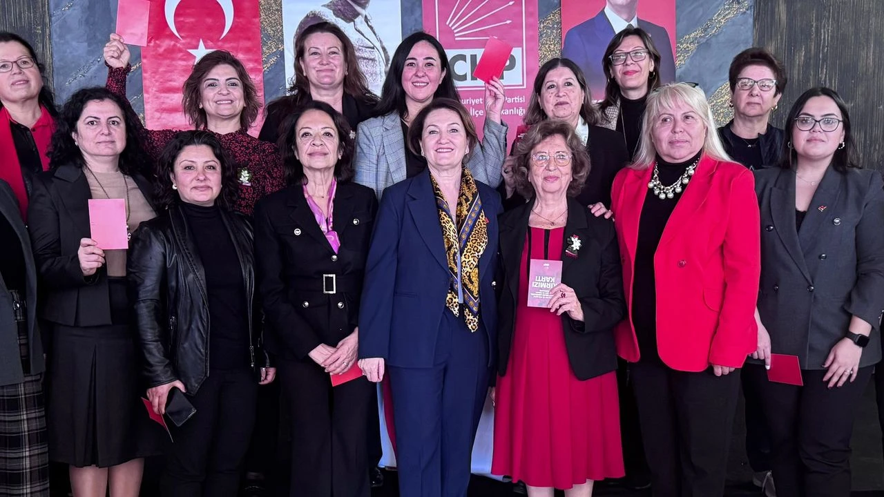 Chp Tabanı Necla İnci Bayrak Için Ayaklandı (3)-1