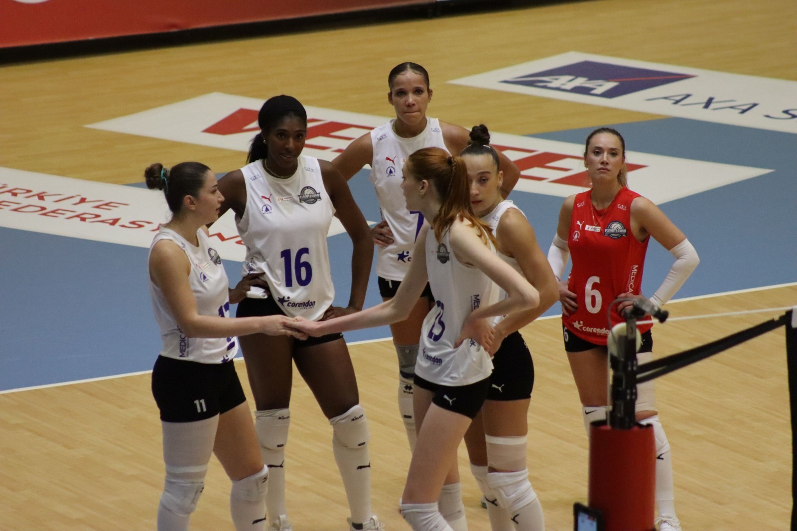 Ekrem İmamoğlu’nun Sevgilisi Antalya’dan Çıktı 7