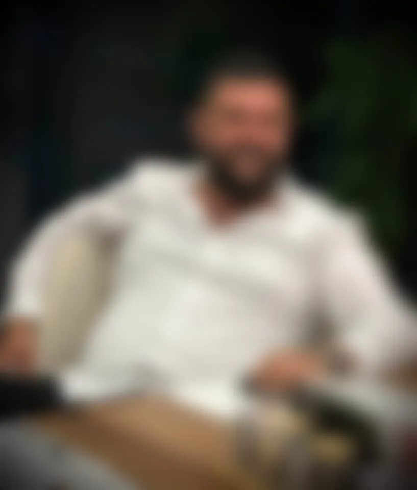 Eski Baskanin Adami Yeni Baskanin Esine Sardi 2