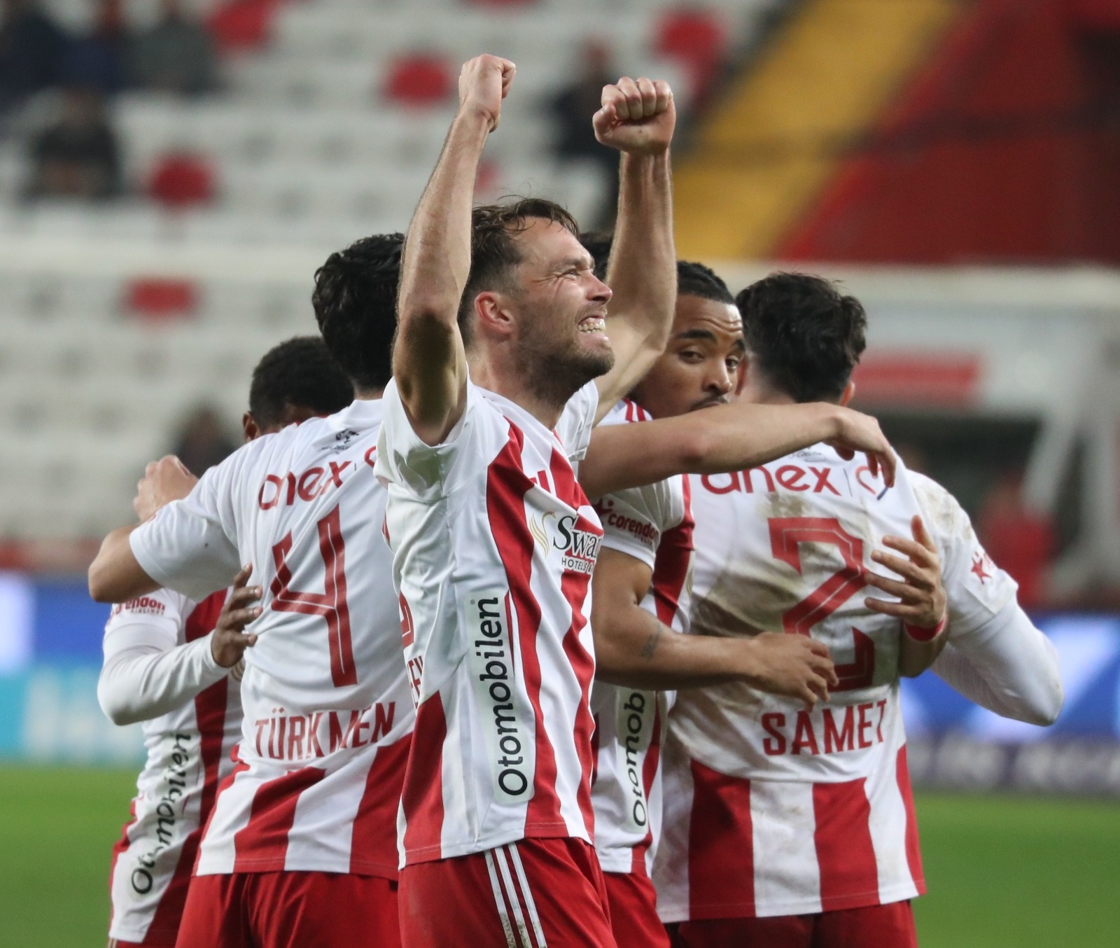 Gençlerbirliği’ni Yenen Antalyaspor Hayata Döndü (1)