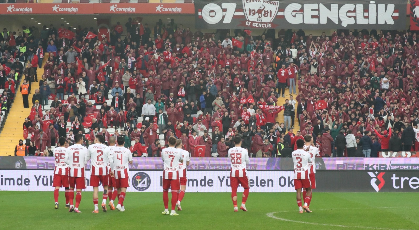 Gençlerbirliği’ni Yenen Antalyaspor Hayata Döndü (7)