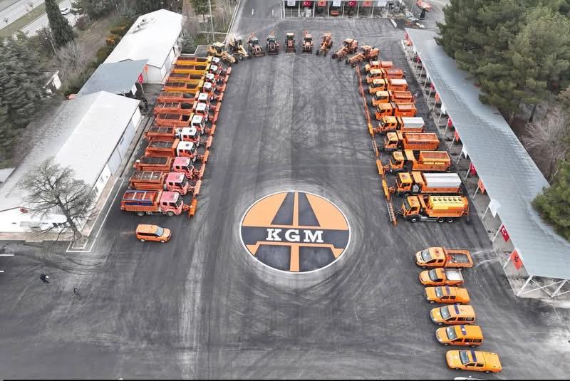 Karayolu Çalışanları Sezonu Açtı (2)