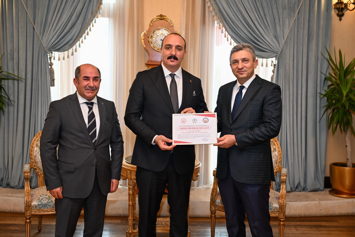 Konyaaltı Belediyesi’ne Antalya Valisi’nden Başarı Belgesi (2)
