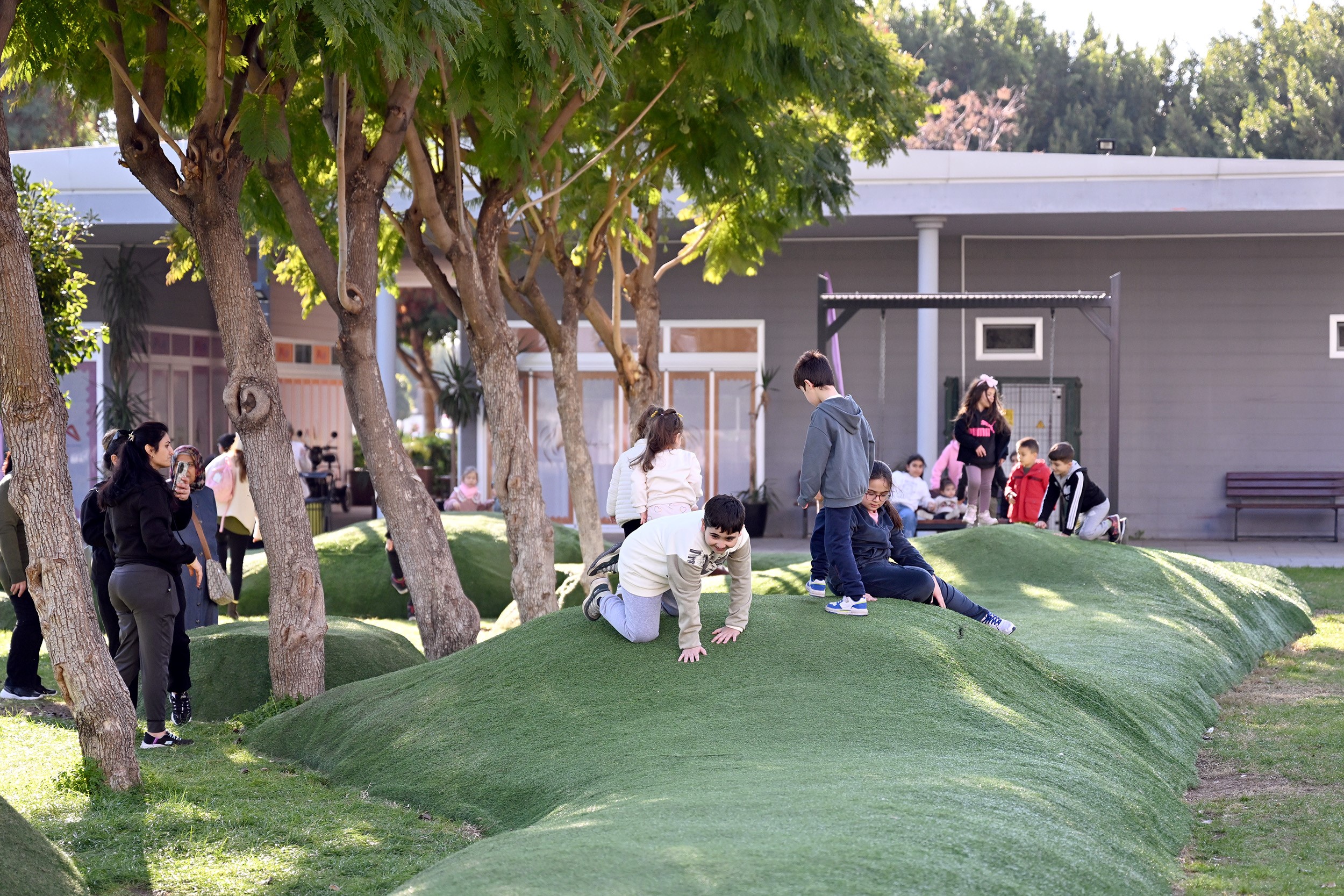 Mersin’deki Parka Çocuklar Akın Ettiler (2)