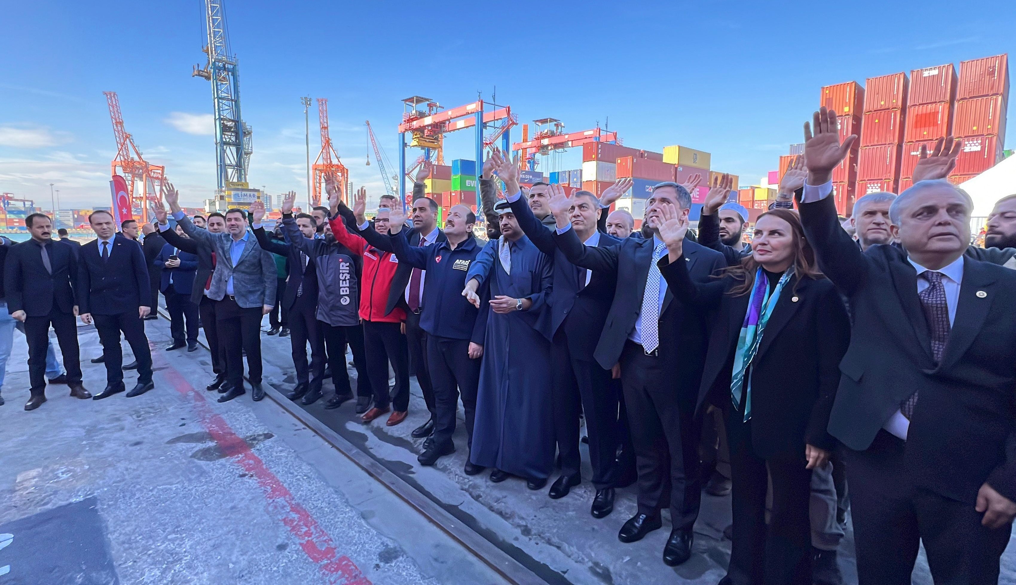 Mersin’den Sudan’a 6. Iyilik Gemisi Uğurlandı (1)