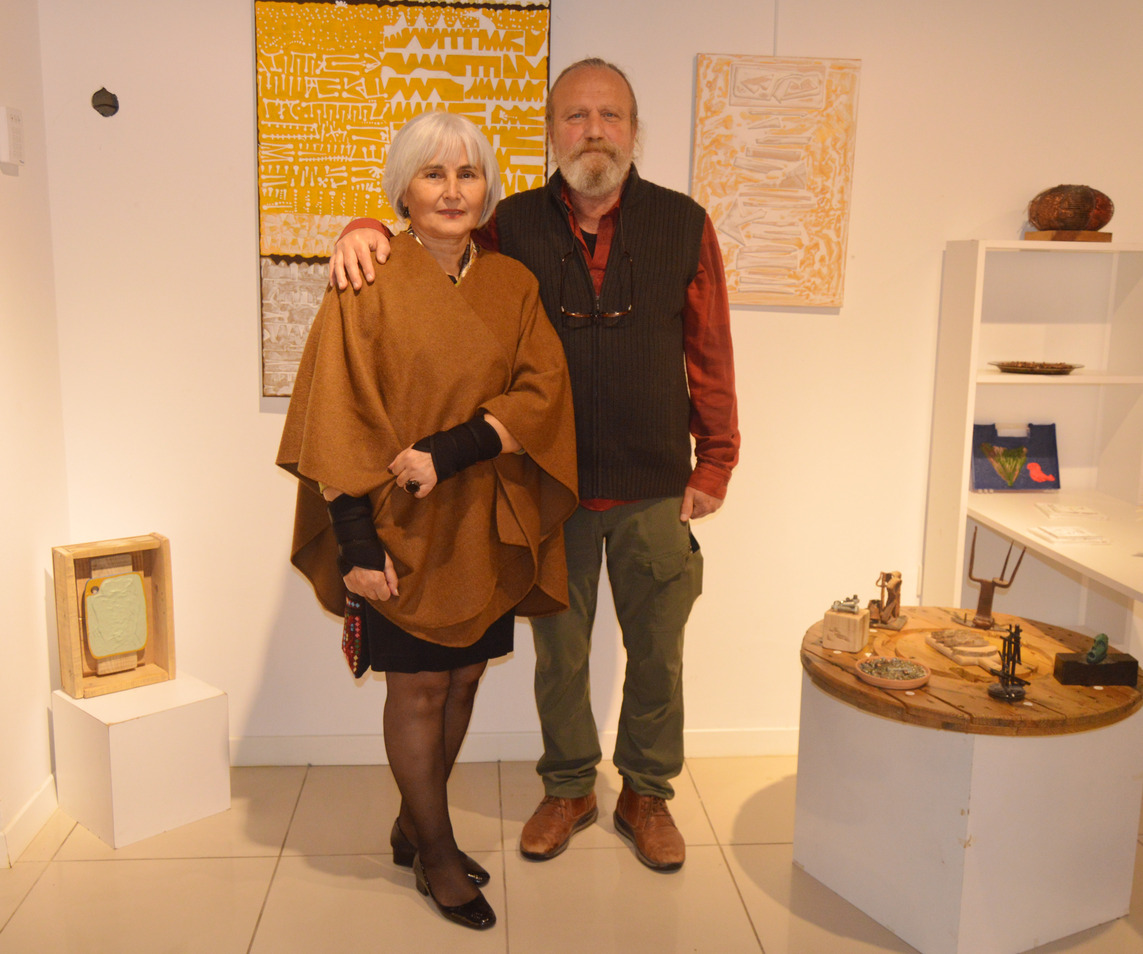 Ressam Coşkun, Resim, Desen Ve Heykel Çalışmalarını Sergiledi (1)-1