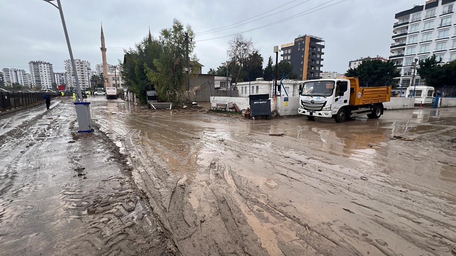 Sel Felaketinin Boyutu Ortaya Çıktı Mersin’de Köprü Yıkımı Ve Su Baskınları Dronla Görüntüledi (5)