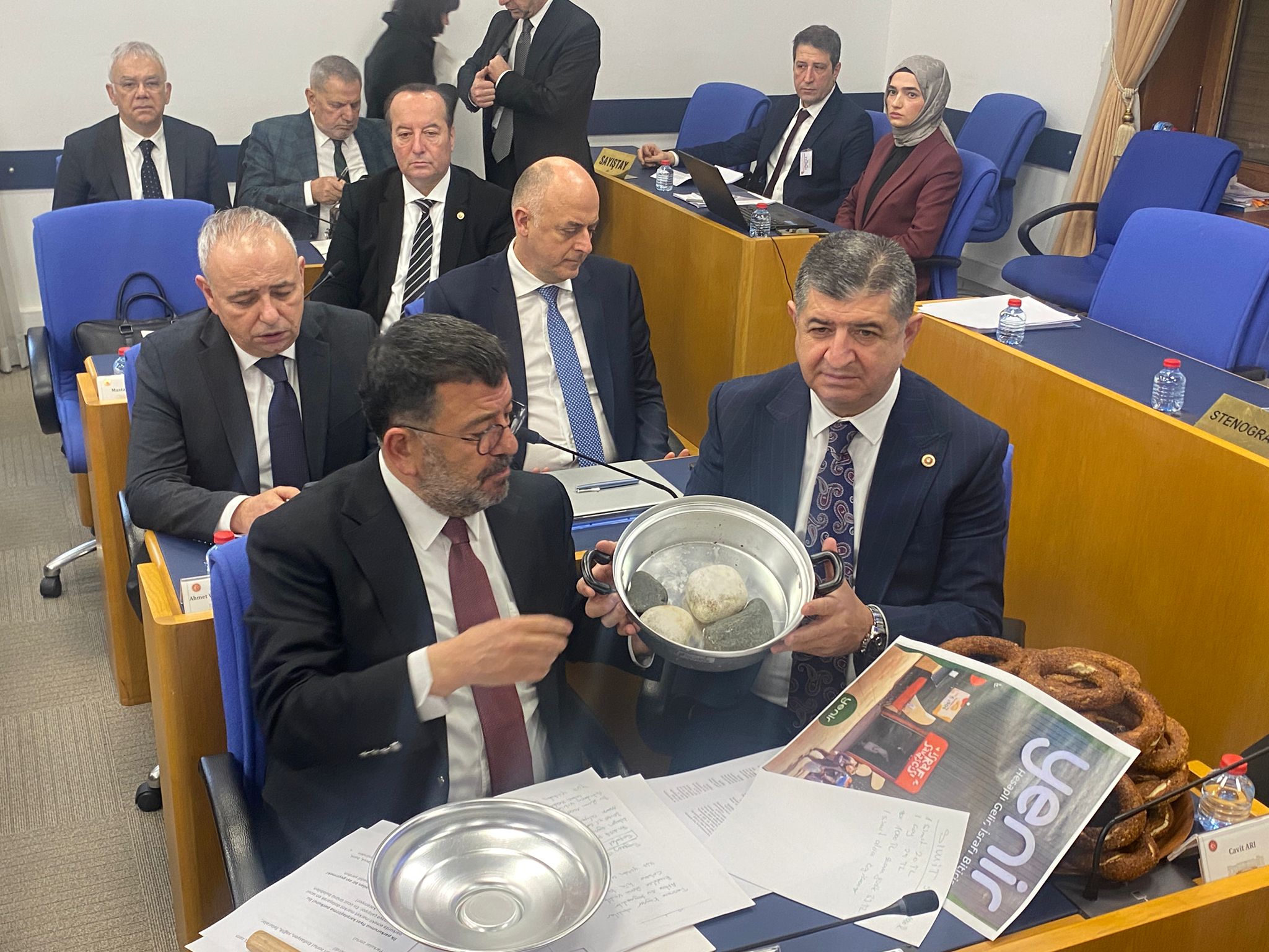 Tbmm’de Simitli Protesto (2)