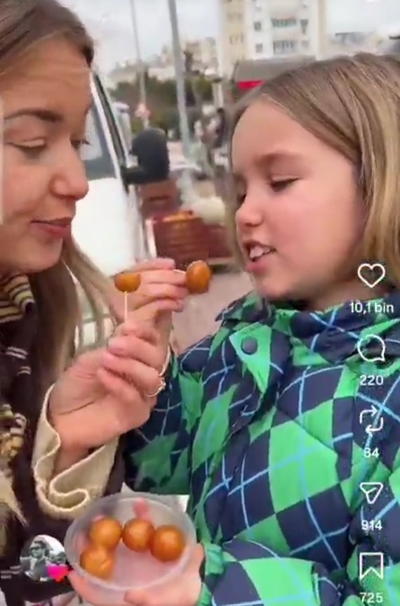 Ünlü Futbolcunun Eşi Bu Kez Lokmayı Tanıttı (2)