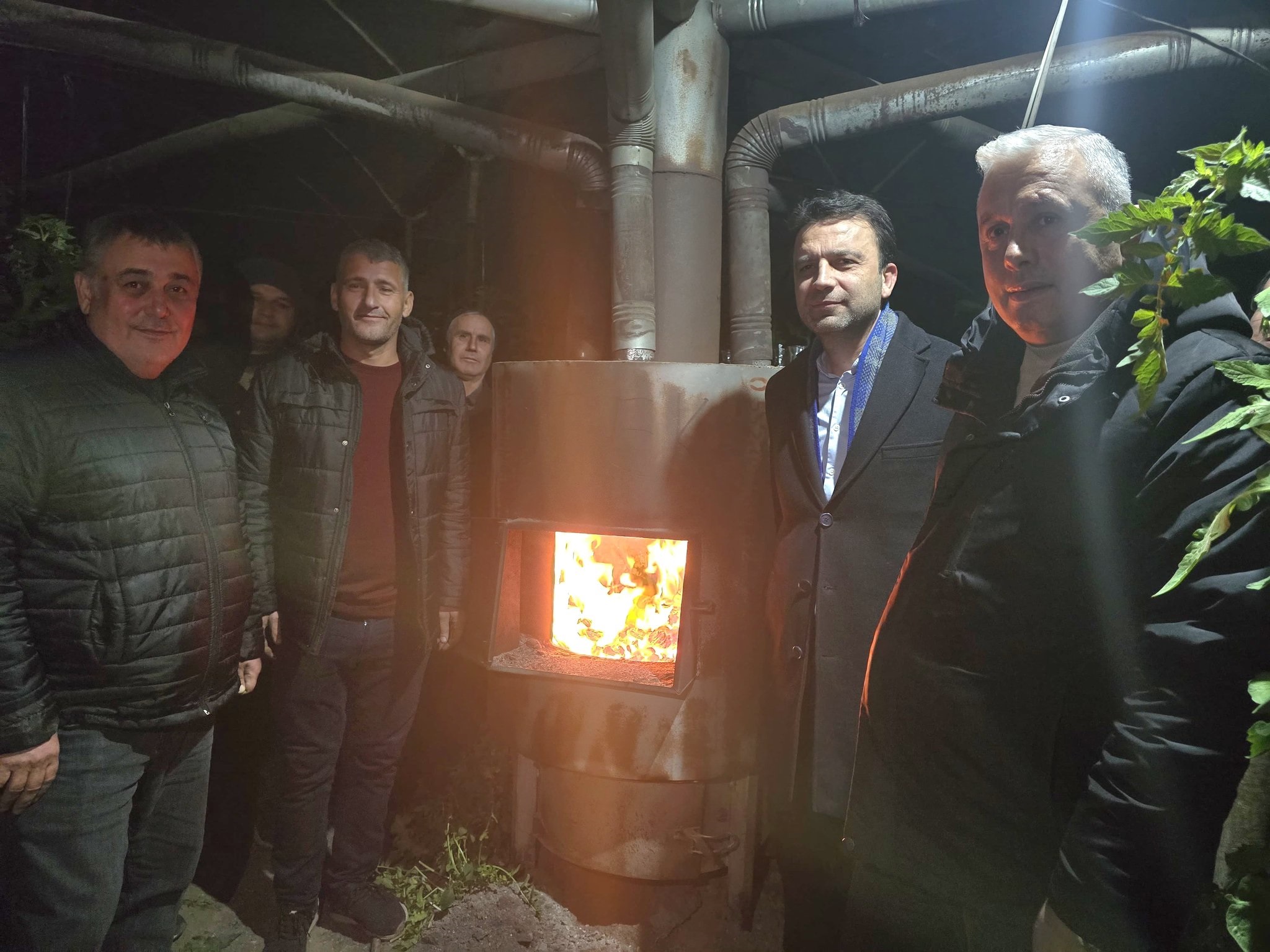 Zirai Don Siyasetin Yeni Rekabet Alanı Oldu! Chp Ve Ak Parti Antalya’da Çiftçi Ziyaretlerinde Karşı Karşıya Geldi (4)