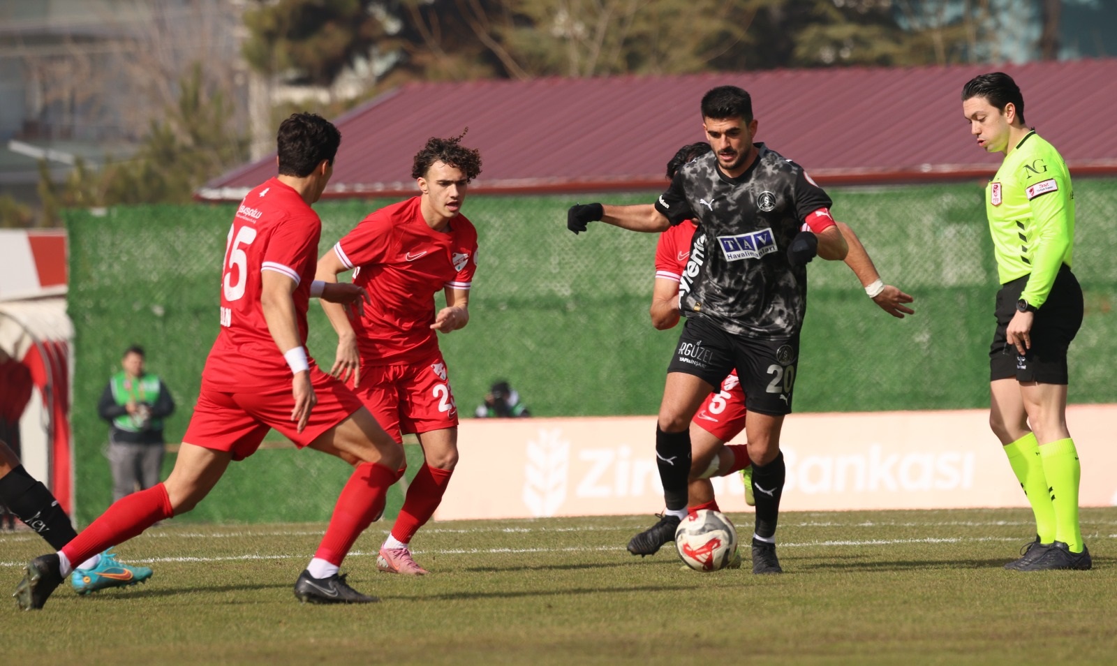 0673D5B1 6631 49E7 82F7 047Ff66D7946