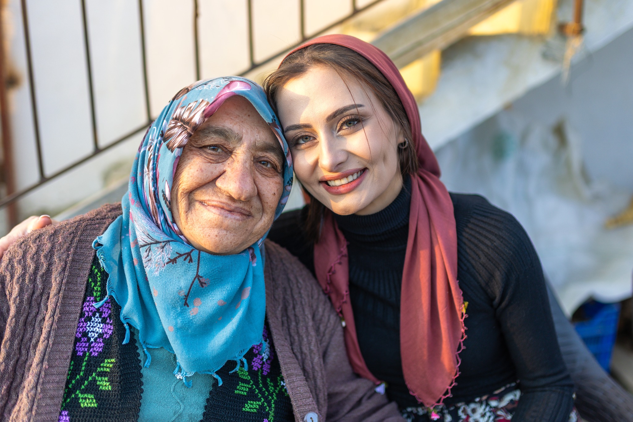 Ak Parti’ye Mi Geçiyor Antalya’nın Topuklu Efesi Saniye Caran’dan Kafa Karıştıran Paylaşım (3)