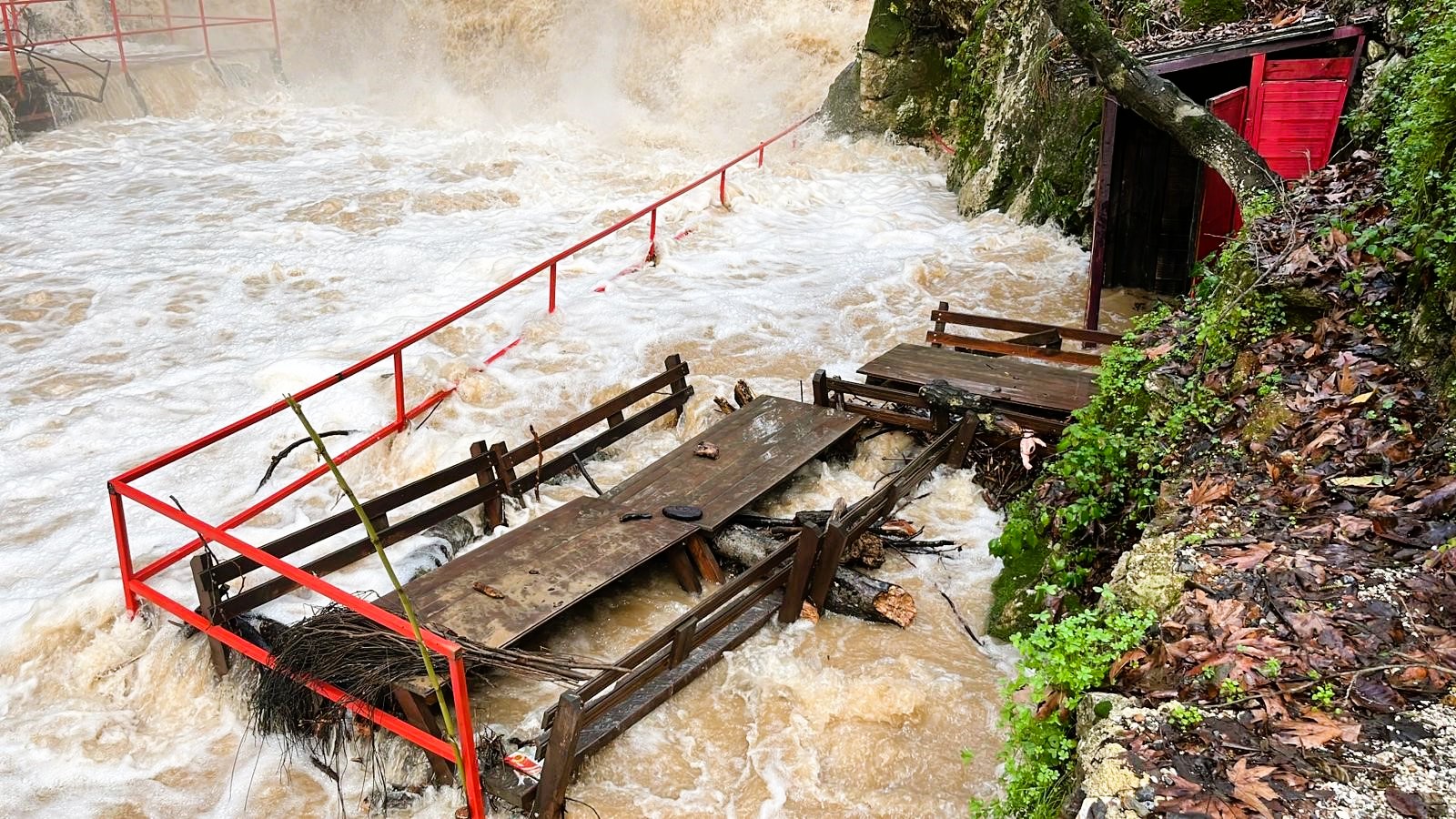 Alanyada Saganak Felaketi Getirdi (3)
