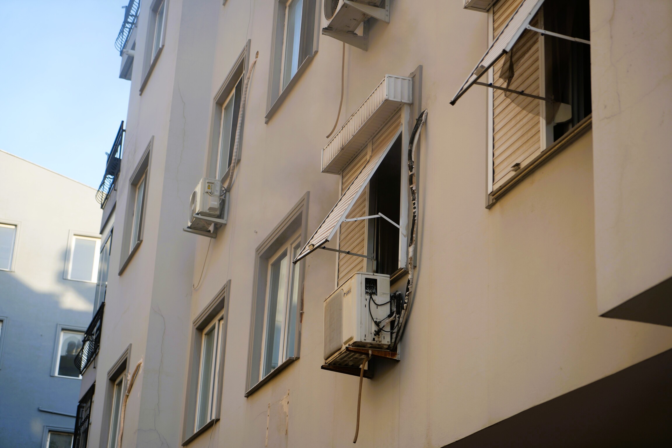 Alevlere Uykusunda Yakalandi (4)