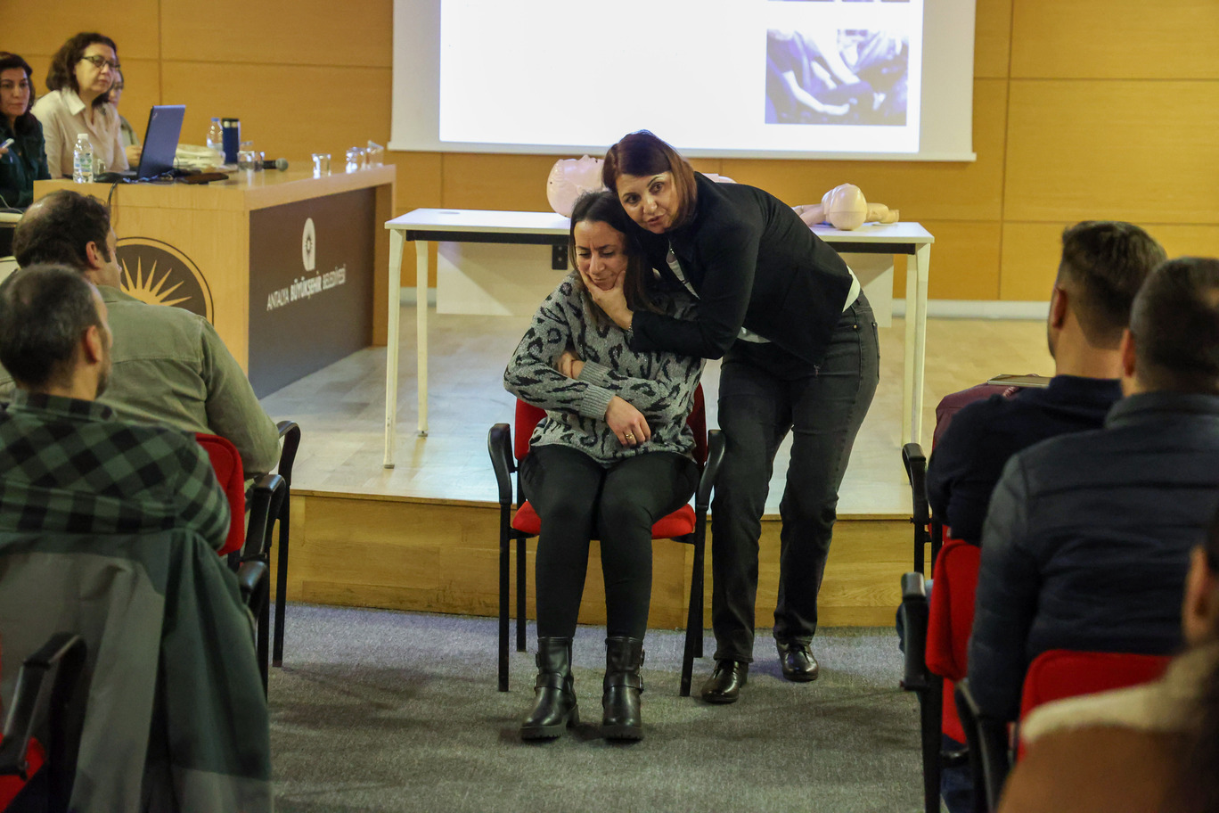 Antalya Büyükşehir Belediyesi’nden Ilk Yardım Eğitimi (4)