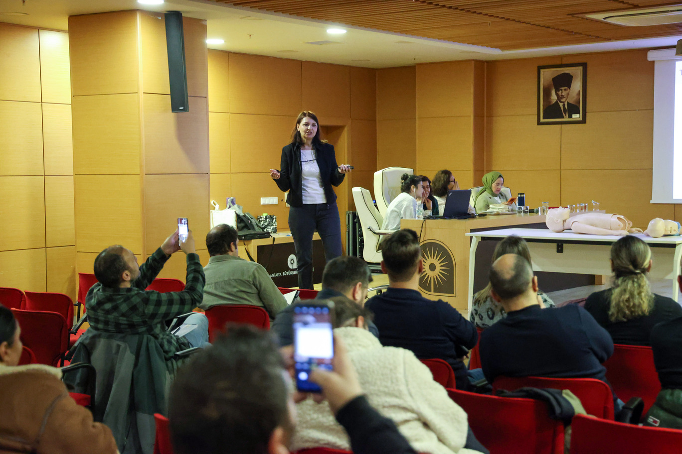 Antalya Büyükşehir Belediyesi’nden Ilk Yardım Eğitimi (5)