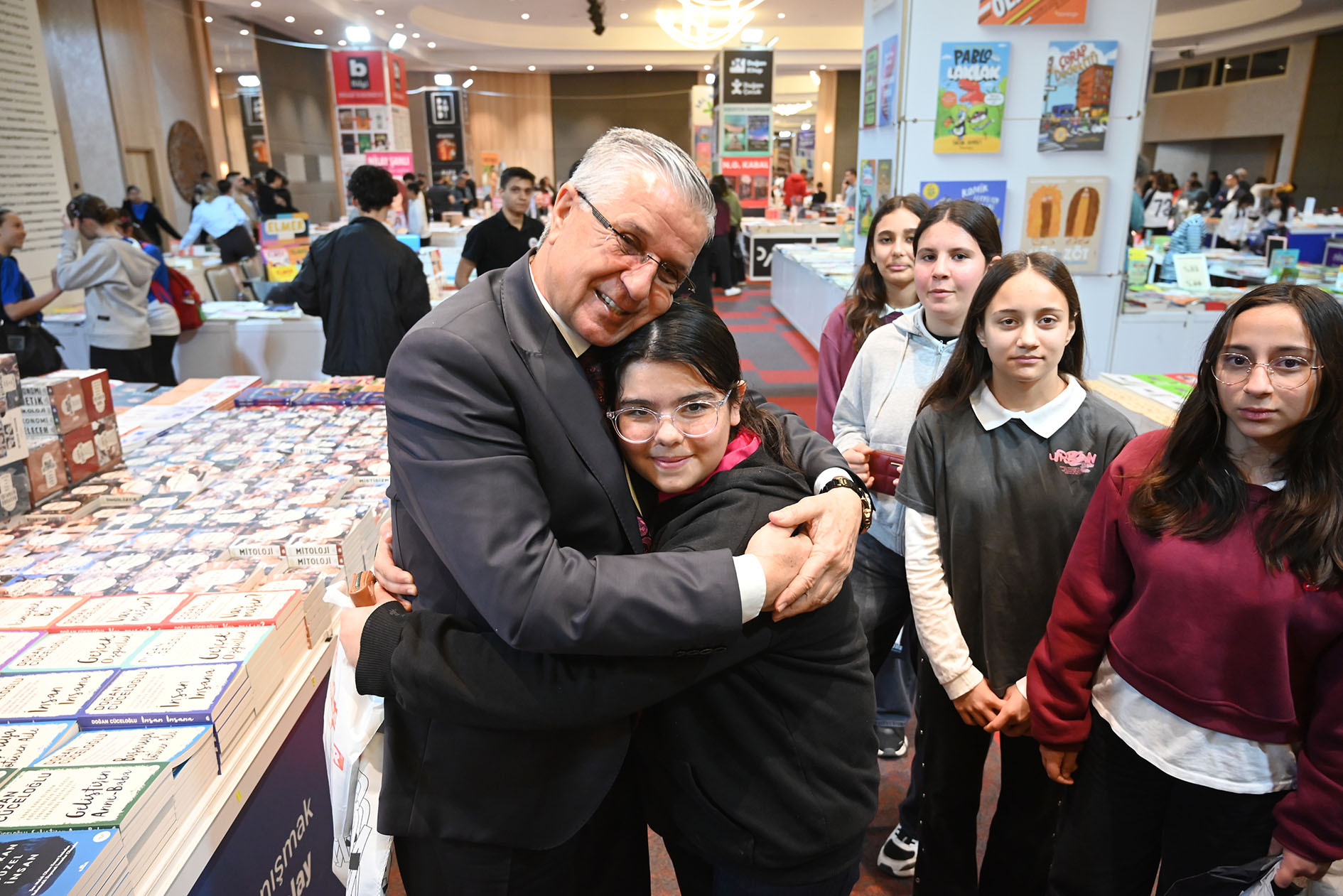 Antalya Kitap Günleriyle Okumaya Doyacak (6)