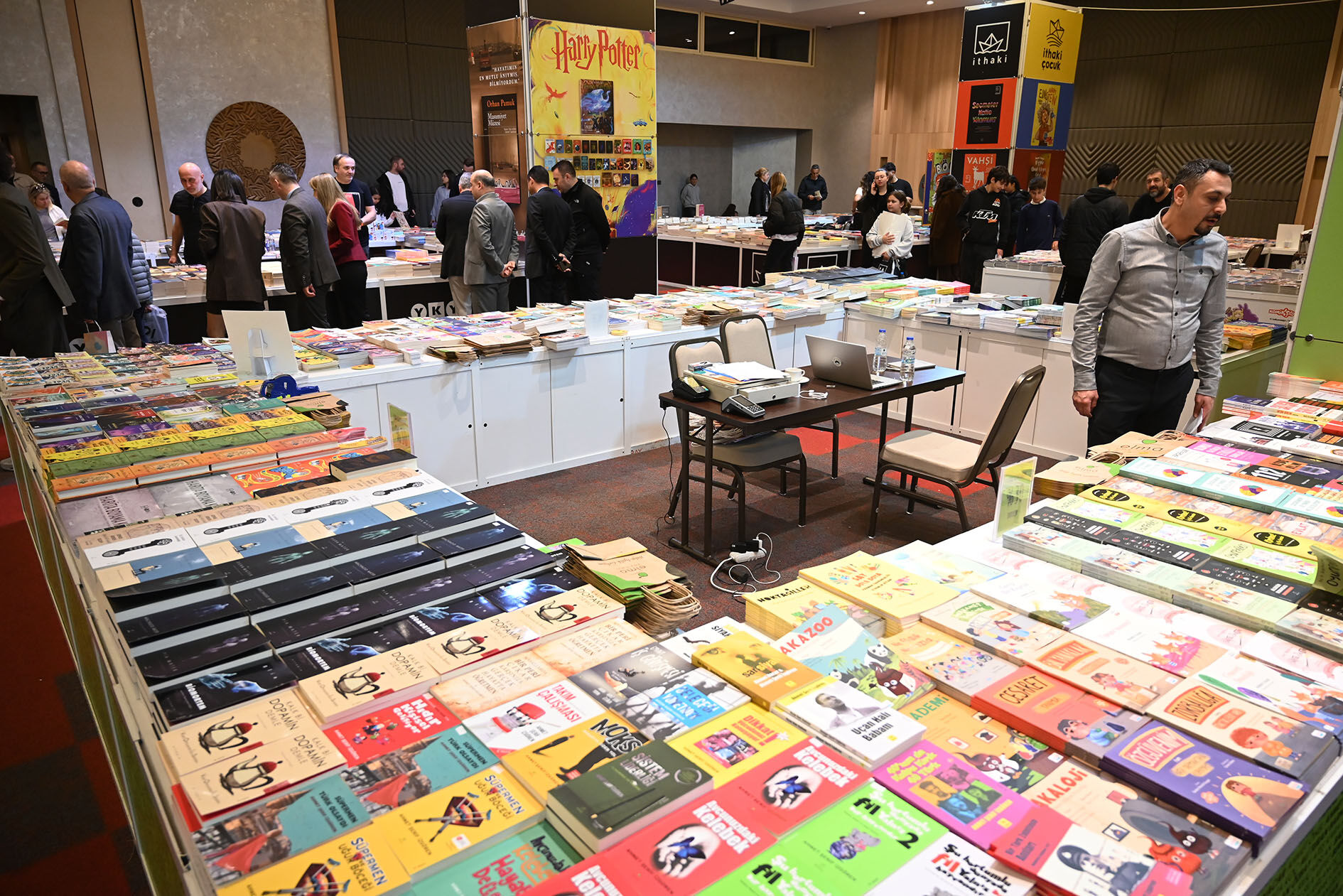 Antalya Kitap Günleriyle Okumaya Doyacak (7)