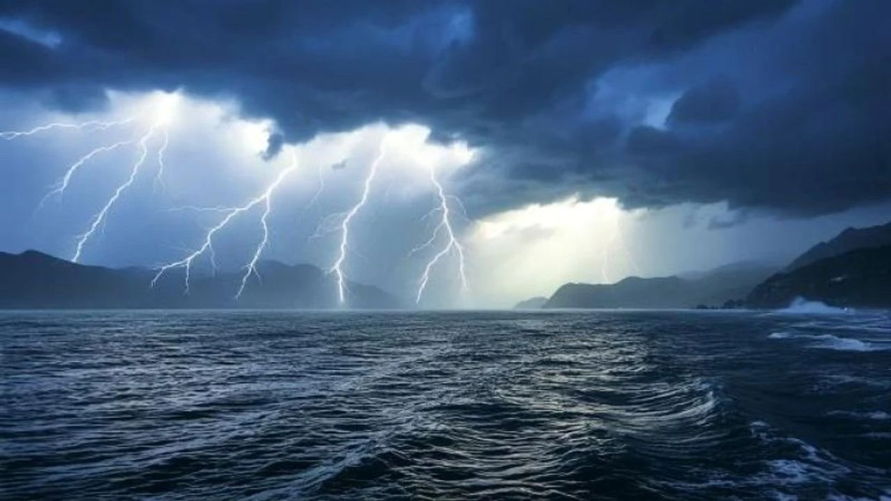 Antalya Valiliği'nden 6 Ilçe Için Kuvvetli Yağış Alarmı (3)