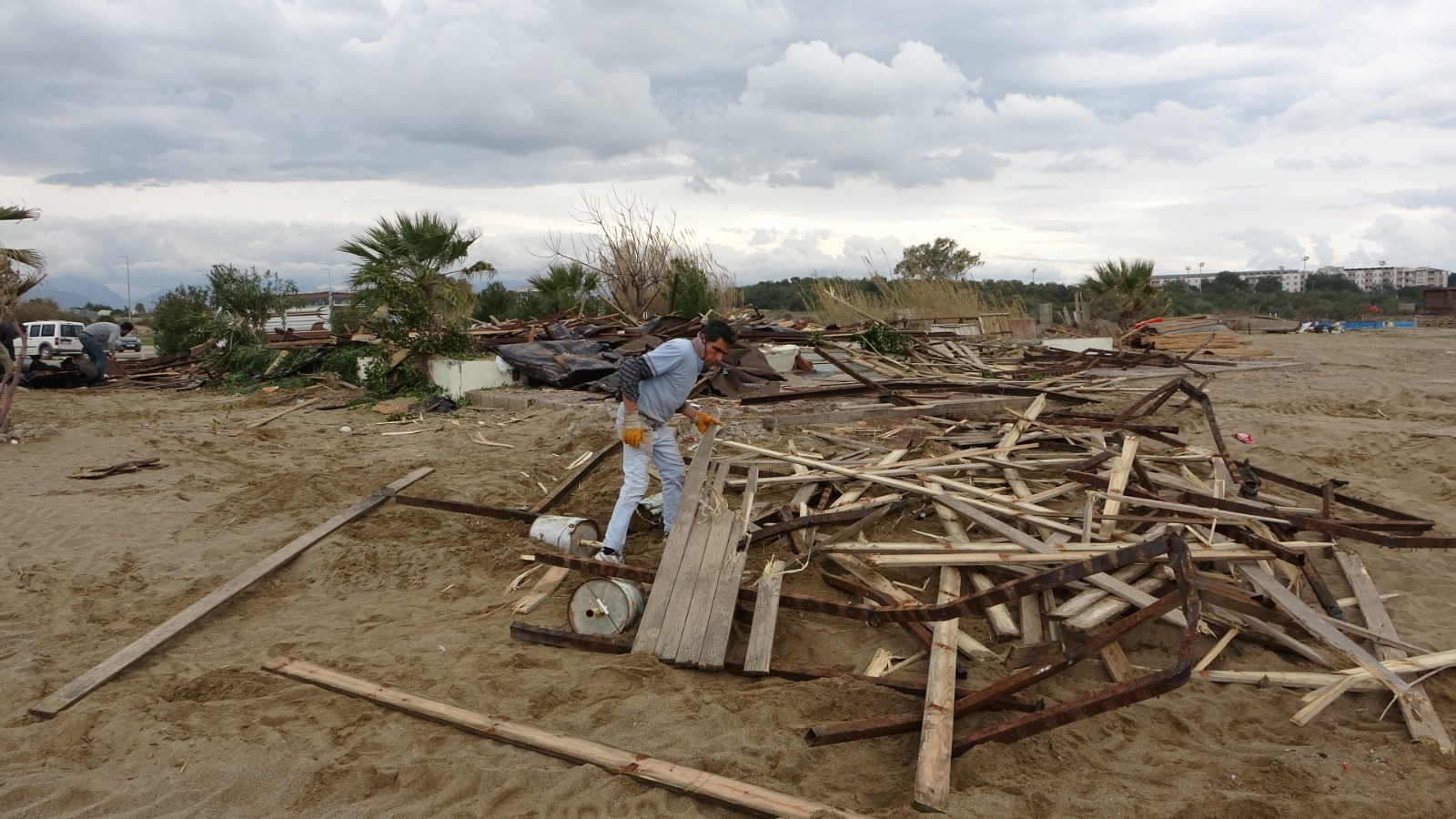 Antalya’da 15 Işletmeye Yıkım Kararı Çıktı! Bakanlıktan 15 Plaj Kararı (6)