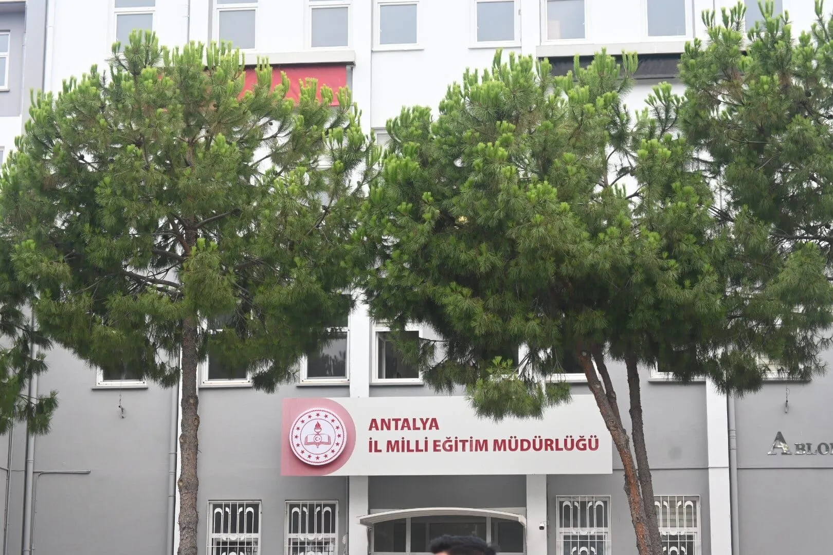 Antalya’da Akran Zorbalığı Iddiaları Artıyor! İl Milli Eğitim Sessizliğe Gömüldü (1)-1