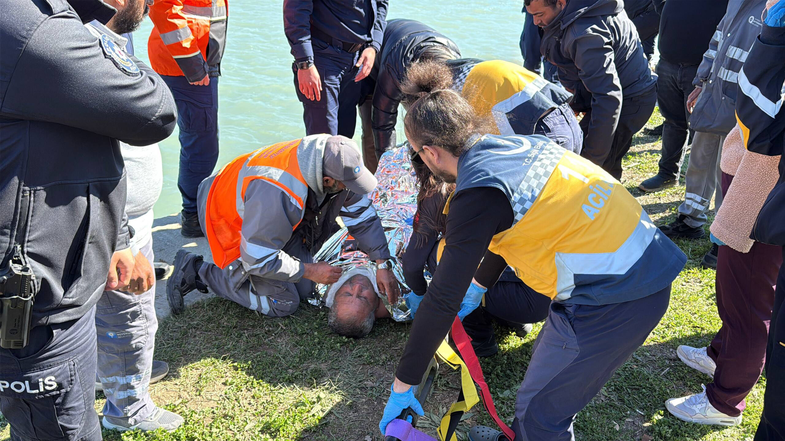 Antalya'da Baskı Yapıldığı Ileri Süren Belediye Işçisi Boğaçayı'na Atladı (5)