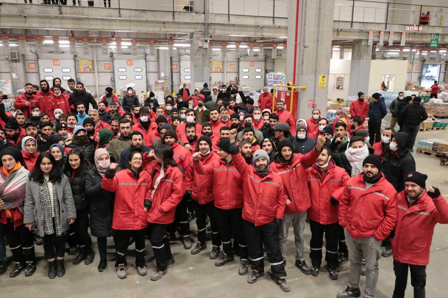 Antalya’da Binlerce Emekçi Ekmek Mücadelesinde! Antalya’dan Migros Yönetime Çağrı (2)