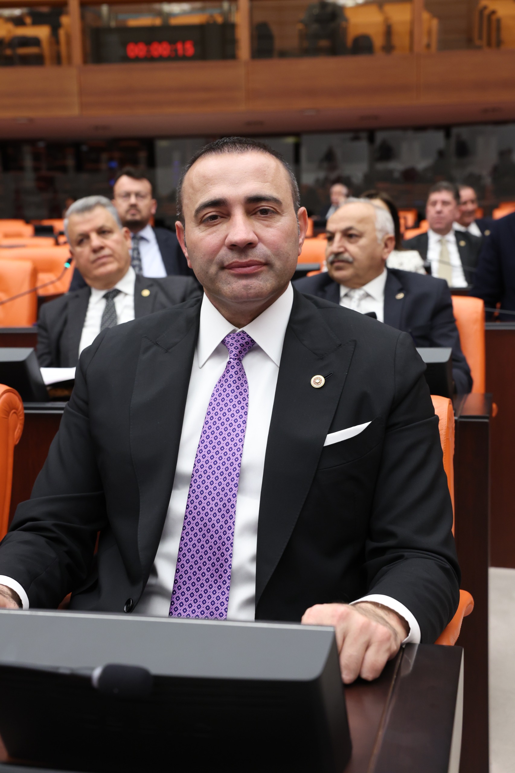 Antalya’da Çöken Yolun Kaderi Merak Konusu Oldu (1)-1