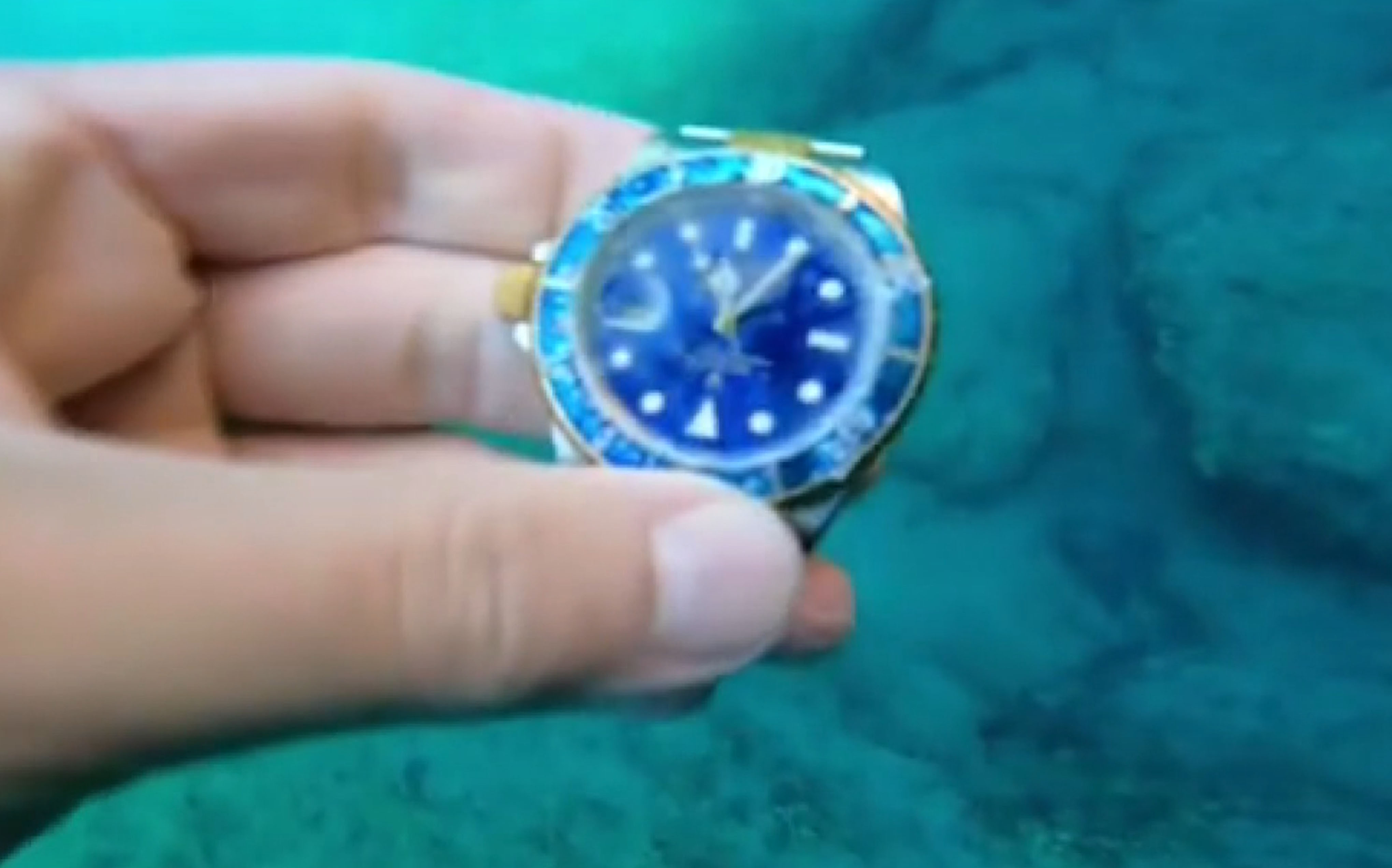 Antalya’da Denizden 'Büyü Malzemesi' Çıkarıyor (1)