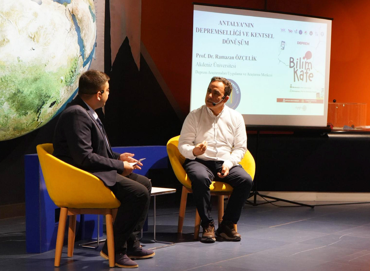 Antalya’da Deprem Gerçeği Bilim Kafe’de Masaya Yatırıldı (1)