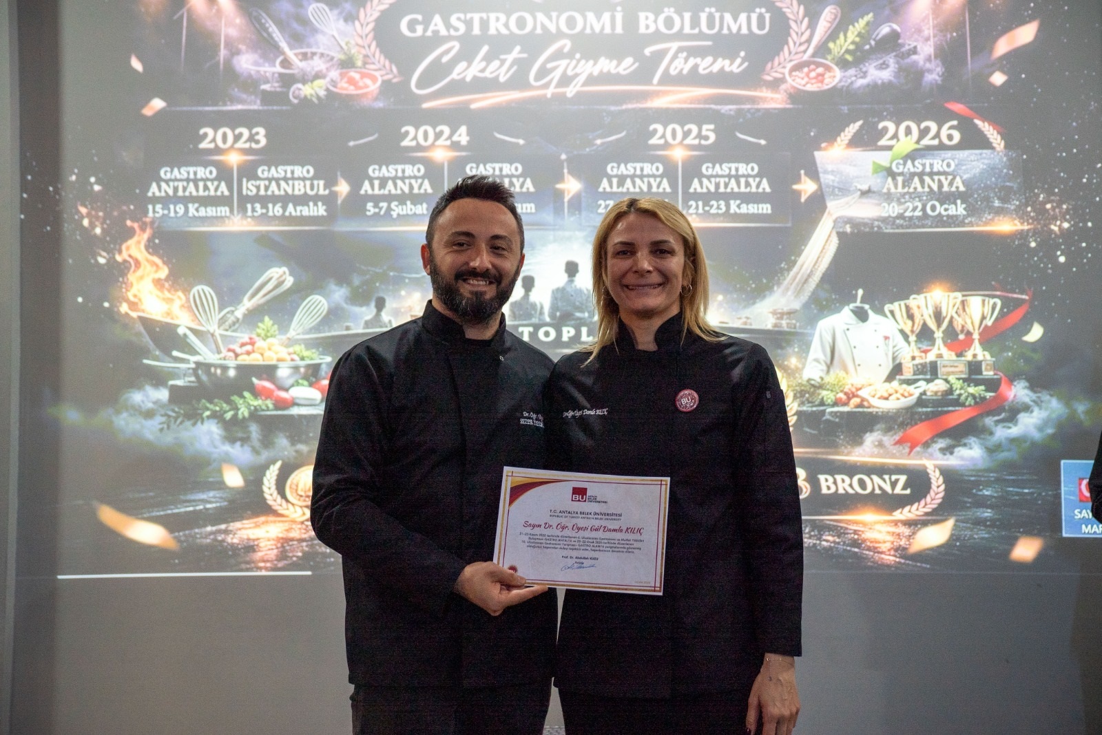 Antalya’da Geleceğin Şefleri Ceketlerini Giydi (2)