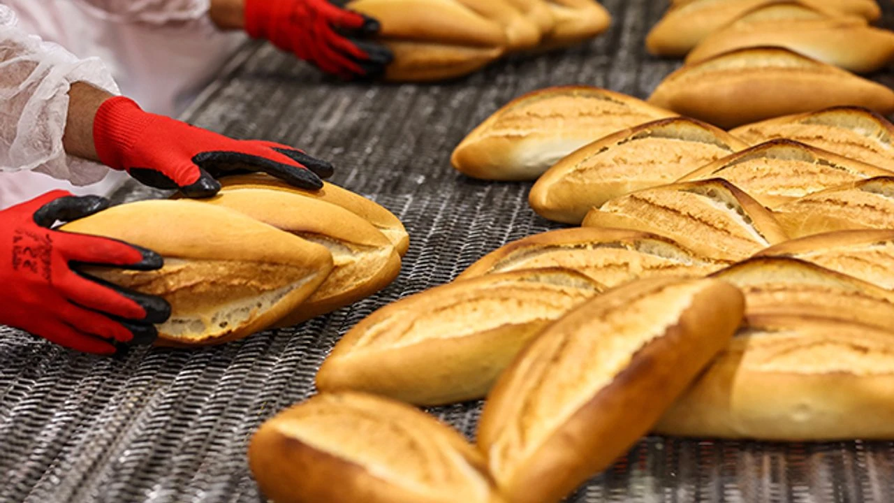 Antalya'da Halk Ekmek Noktaları Belli Oldu! Antalya’da Uygun Fiyata Ekmek Alacağınız 74 Noktada (3)