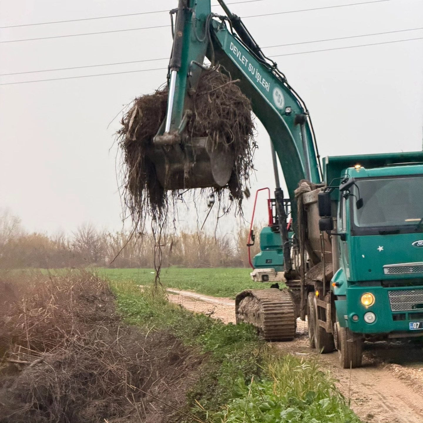 Antalya’da Olağanüstü Hal Sürüyor! Tehlike Geçmedi, Ekipler Teyakkuzda (2)