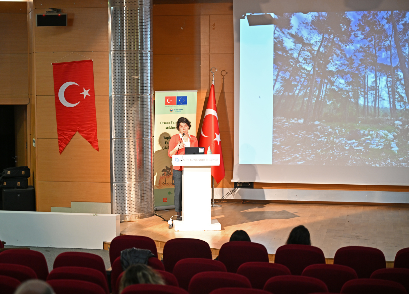 Antalya’da Ormanlara Özel Proje Masaya Yatırıldı (2)