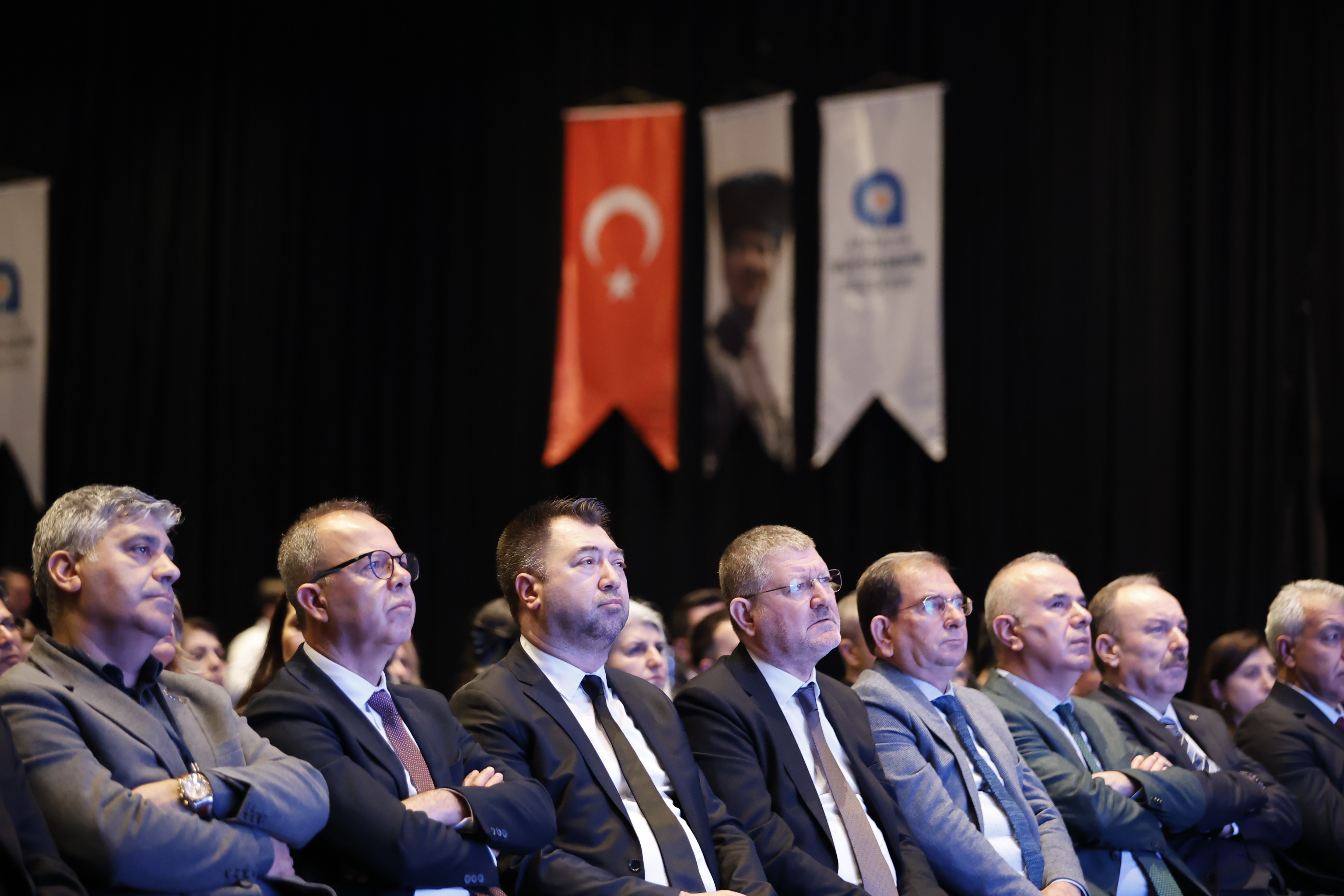 Antalya’da Ulaşım Yeniden Masaya Yatırıldı (6)