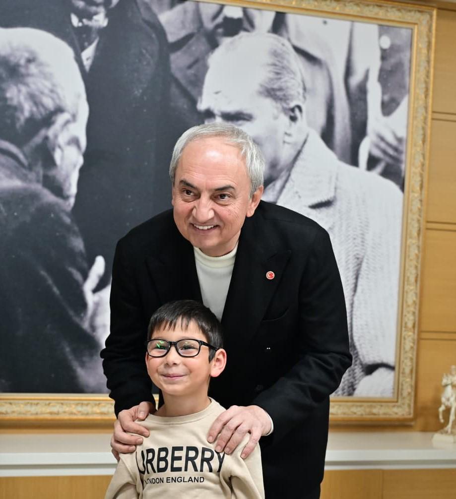 Antalya’daki 140 Öğrenciye Gözlük Hediyesi (2)