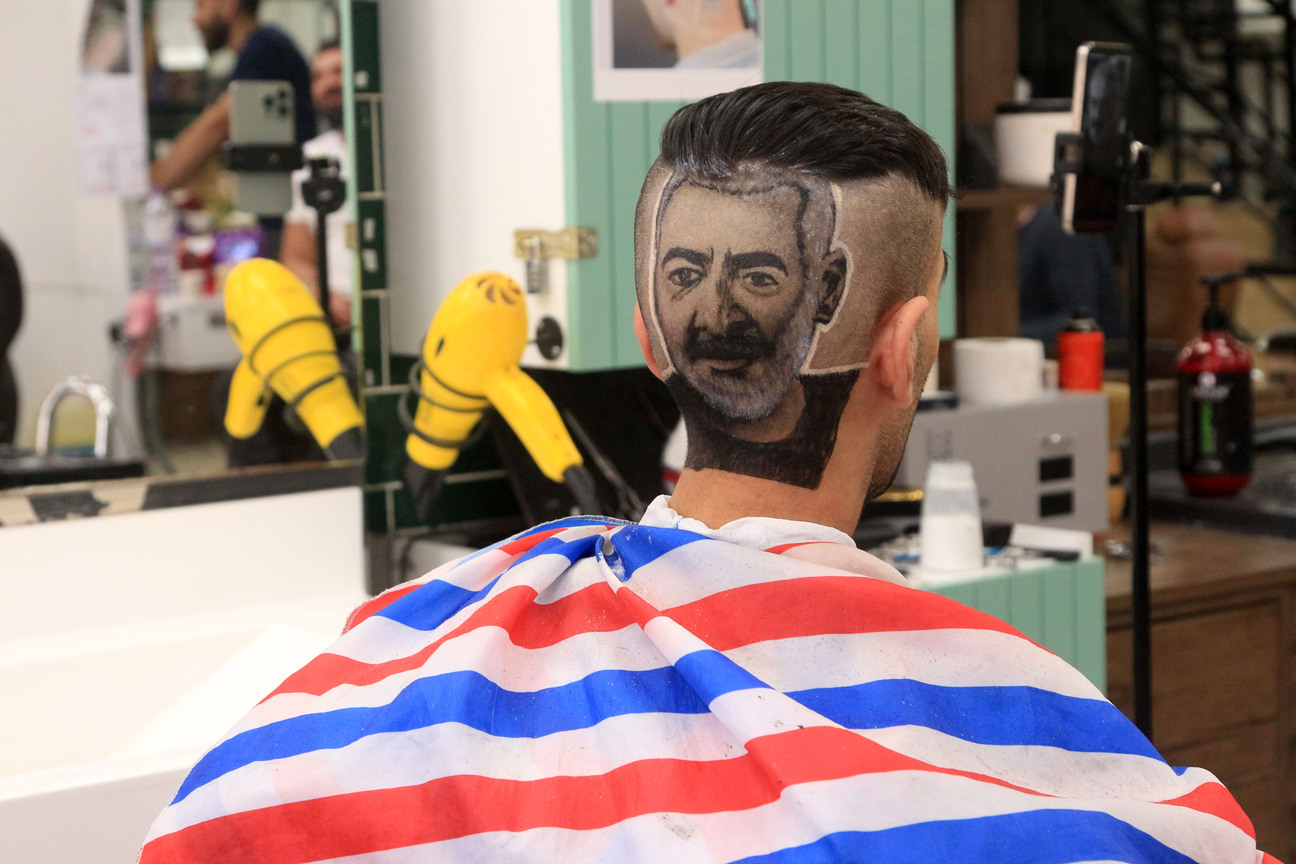 Antalya’daki Berber Yılmaz Erdoğan’ı Saçlarda Esere Dönüştürdü (4)