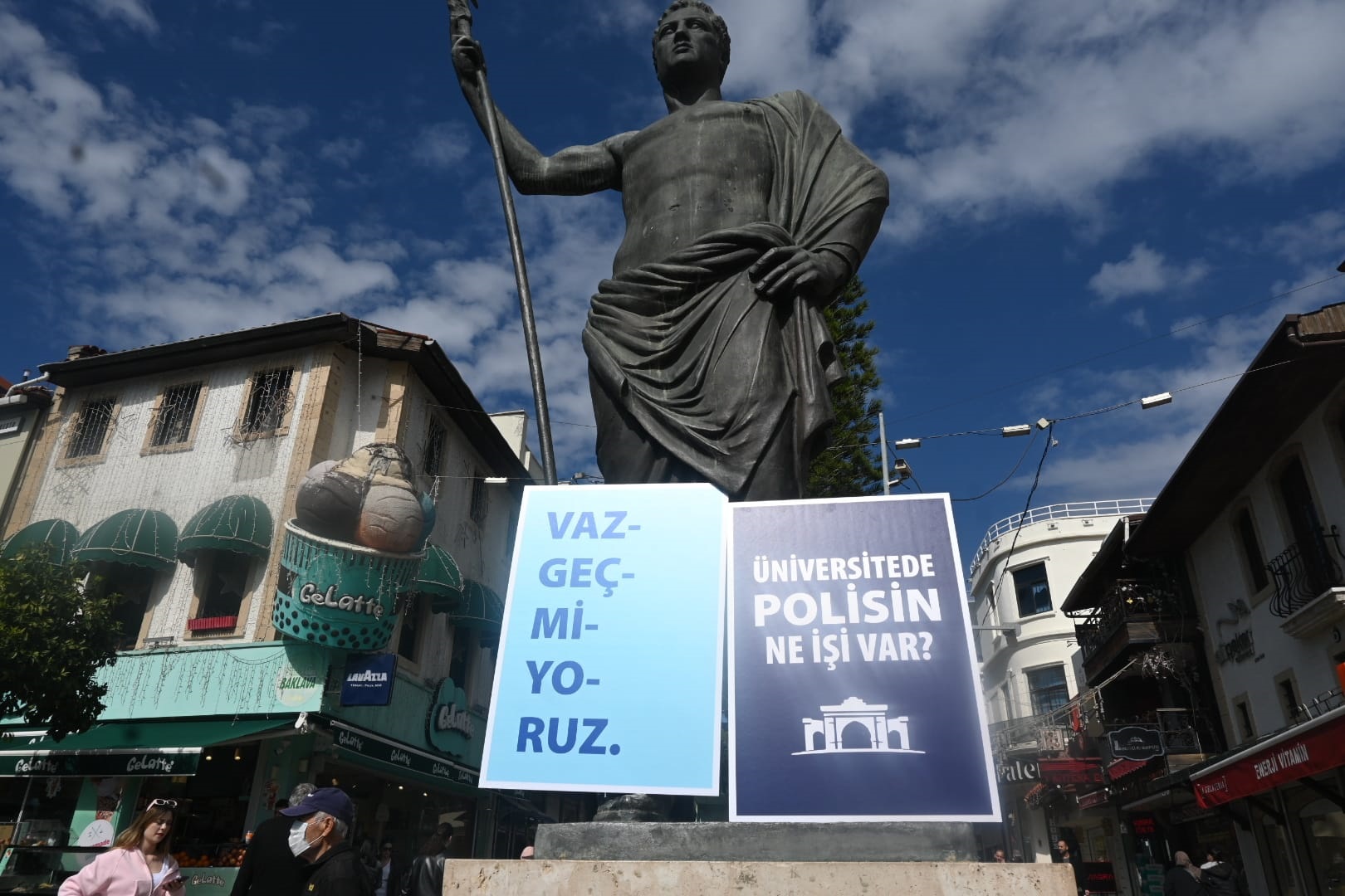 Antalya’daki Boğaziçi Mezunlarından ‘Üniversite’ Çağrısı (1)