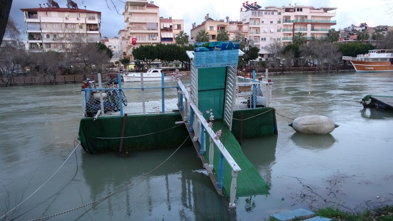 Antalya’nın Turisttik Ilçesi Manavgat’ta Tesisler Tehlike Altında (6)
