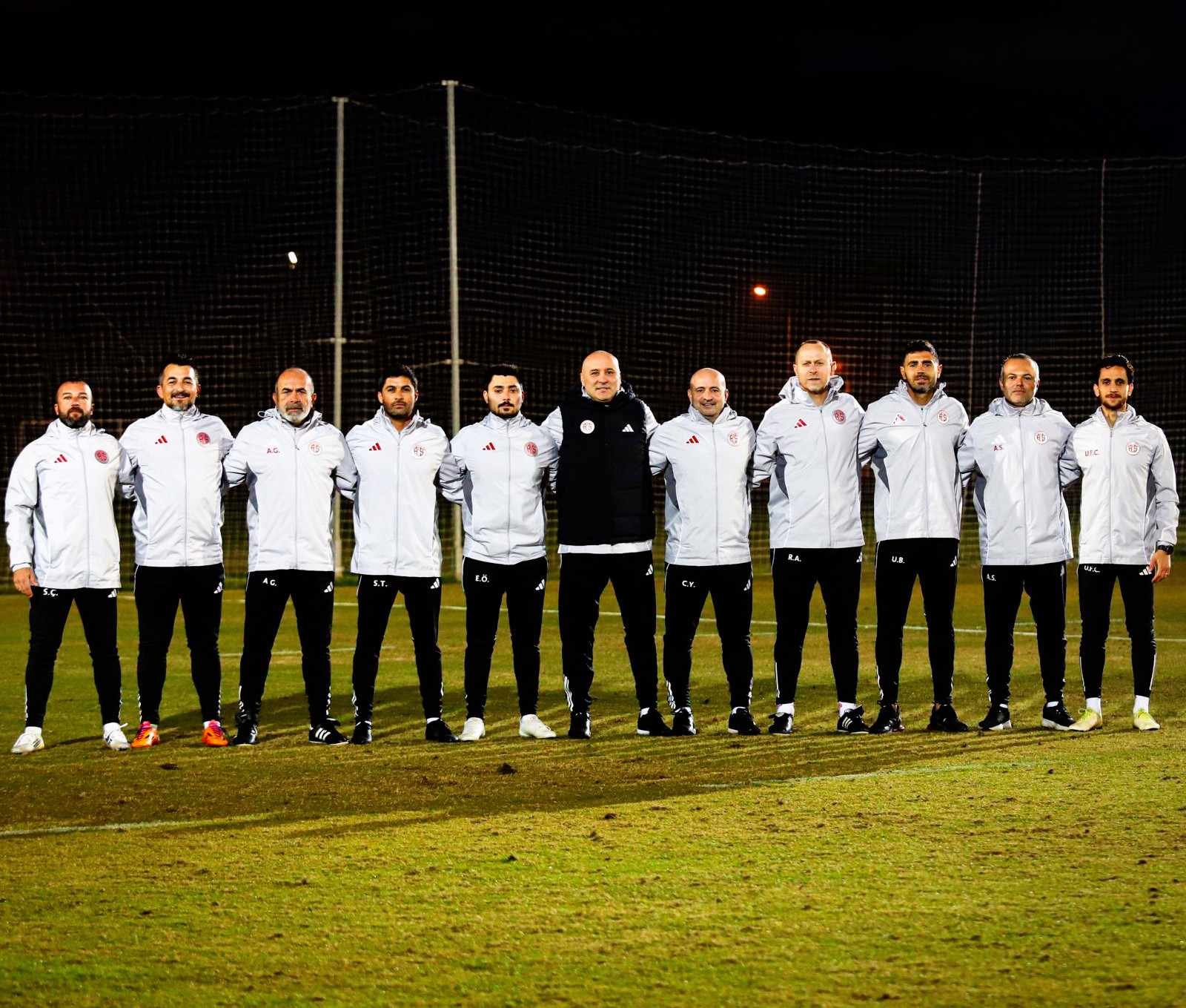 Antalyasporda 8 Isme Bahis Cezasi (1)-1