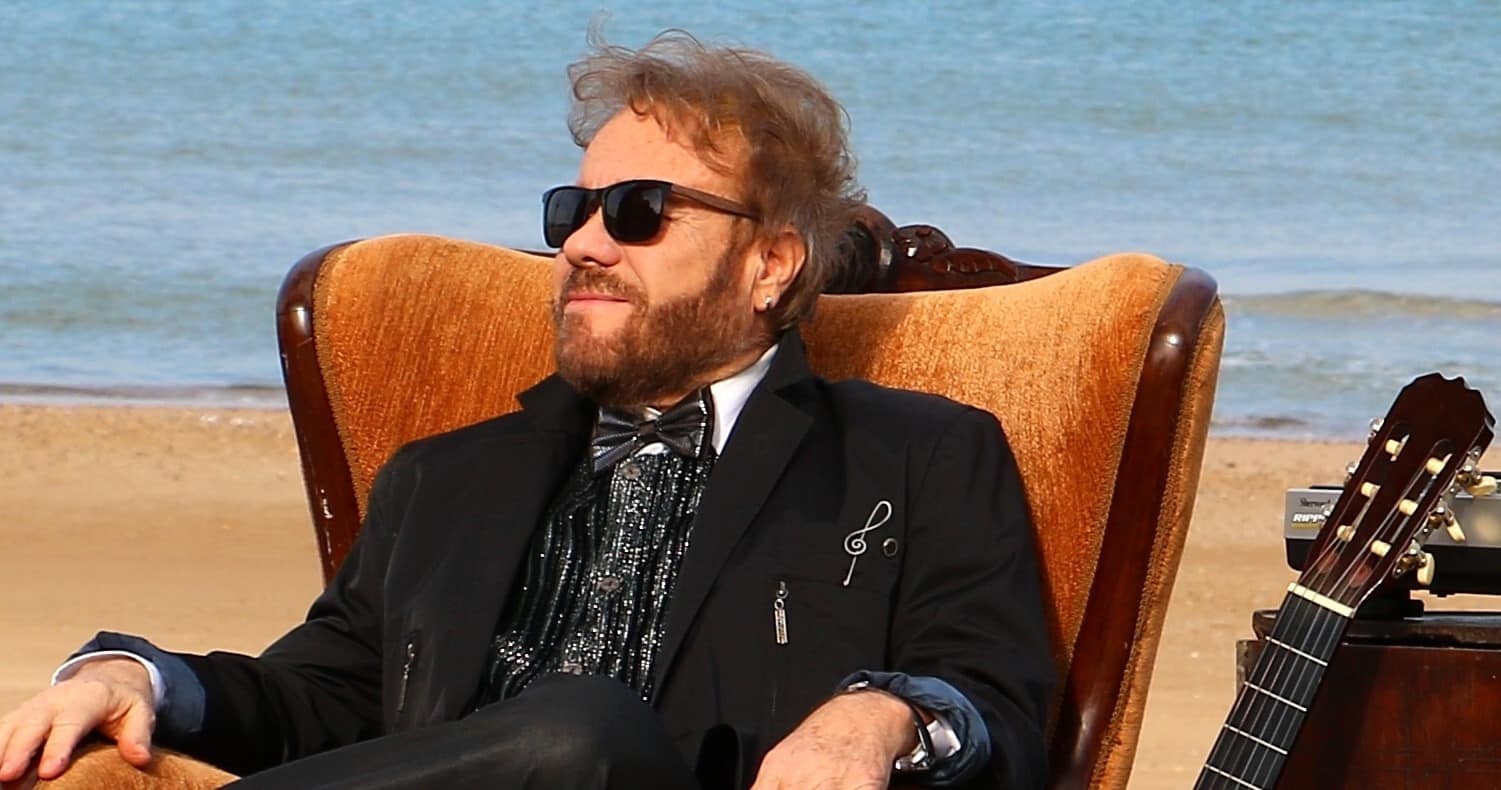 Atilla Atasoy Kimdir