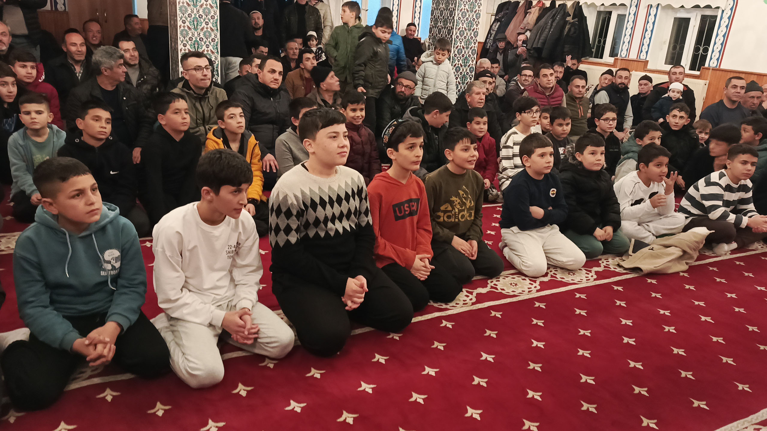 Burdur’da Camiye Giden Çocuklara Nasreddin Hoca Sürprizi (2)